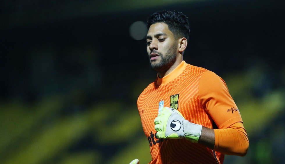 A generic square placeholder image with rounded corners in a figure.