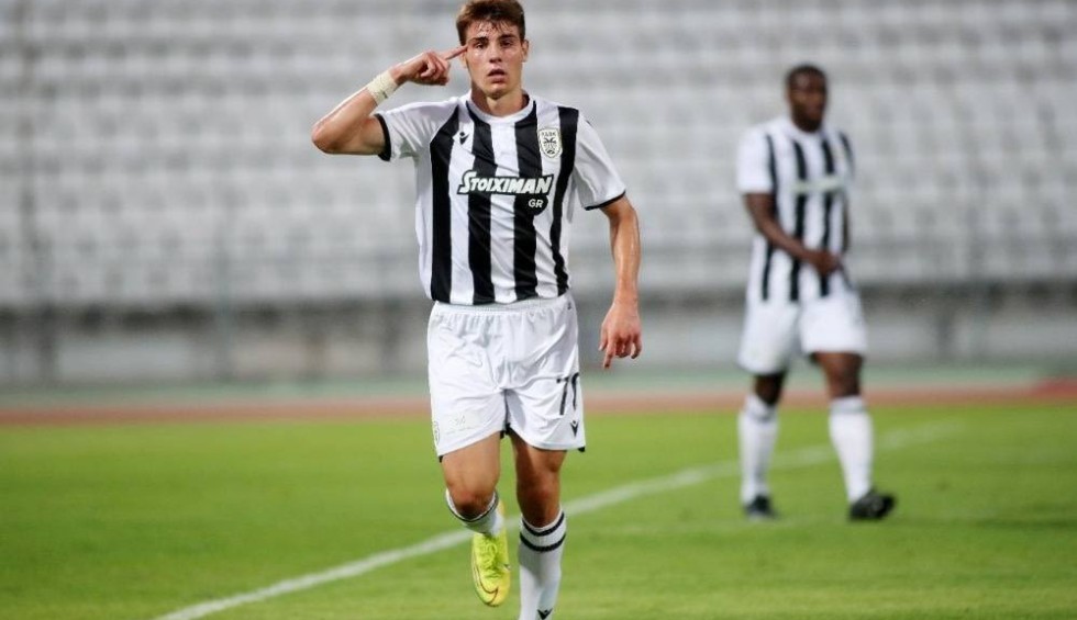 A generic square placeholder image with rounded corners in a figure.