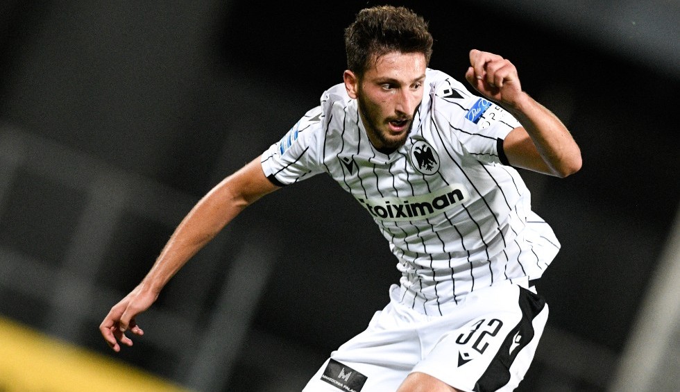 A generic square placeholder image with rounded corners in a figure.