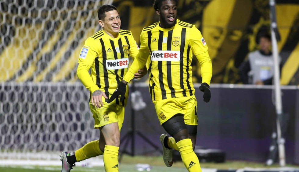 A generic square placeholder image with rounded corners in a figure.