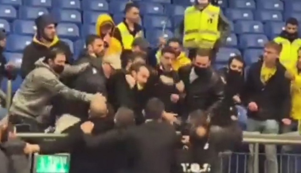 A generic square placeholder image with rounded corners in a figure.