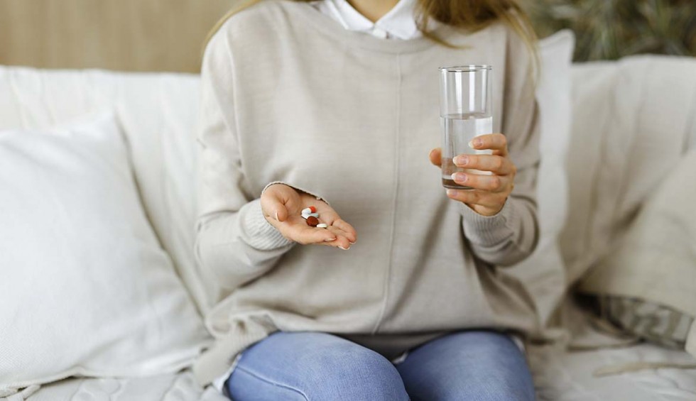 A generic square placeholder image with rounded corners in a figure.