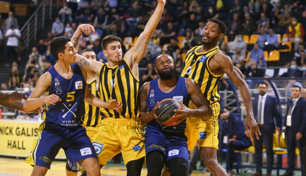 A generic square placeholder image with rounded corners in a figure.