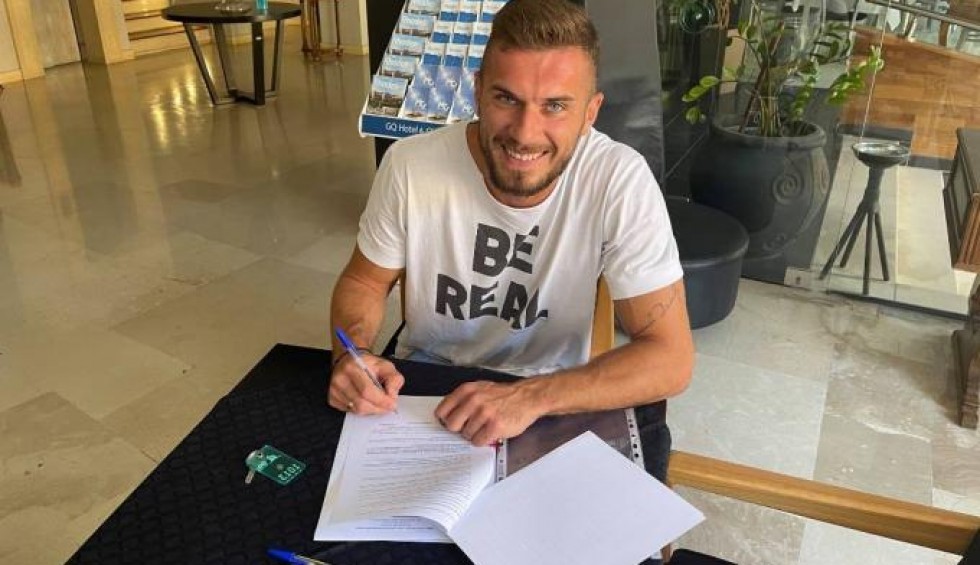 A generic square placeholder image with rounded corners in a figure.