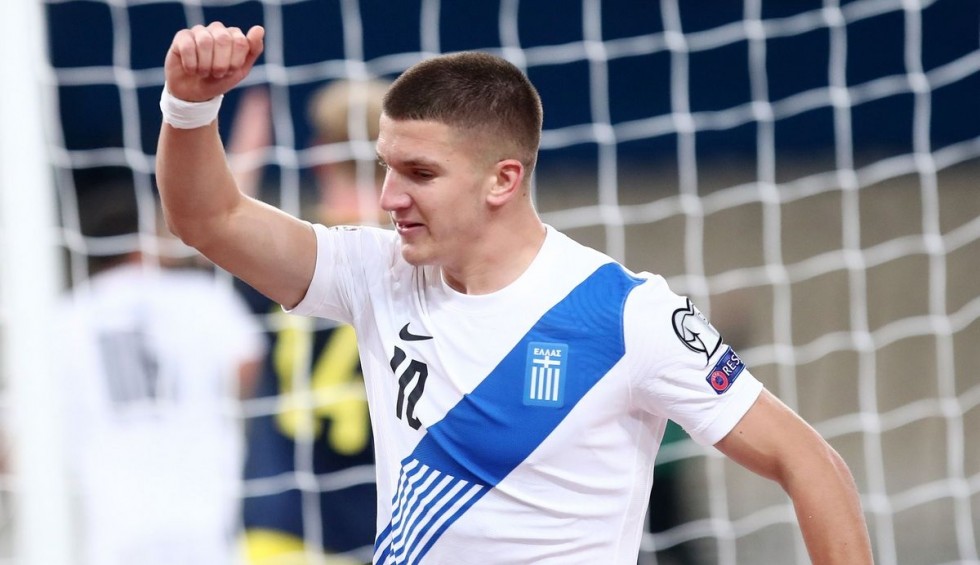 A generic square placeholder image with rounded corners in a figure.