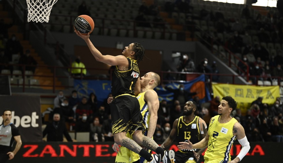 A generic square placeholder image with rounded corners in a figure.