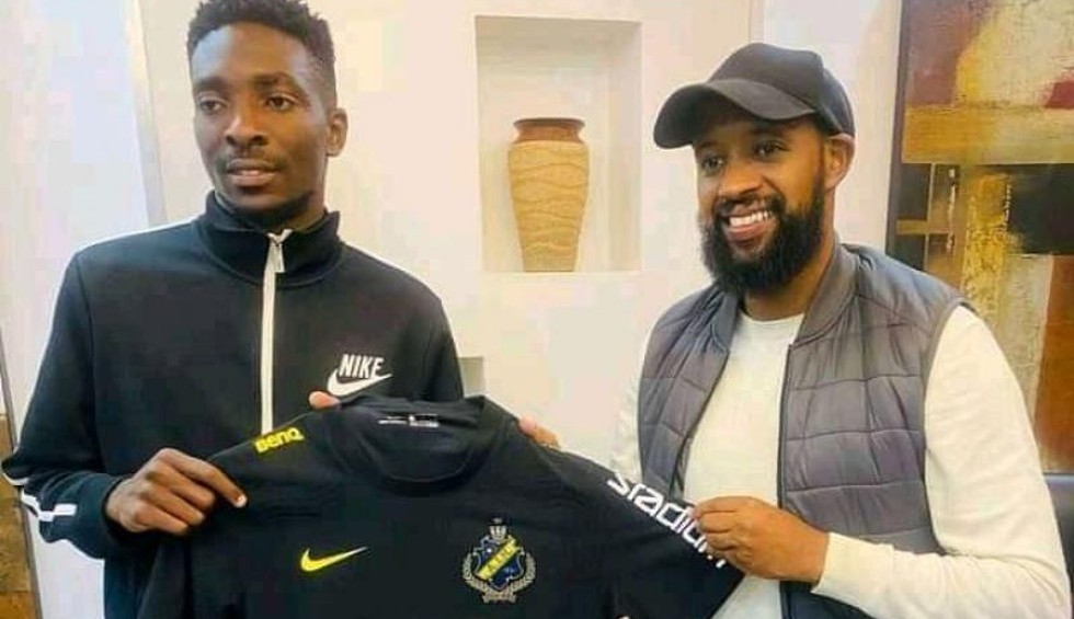 A generic square placeholder image with rounded corners in a figure.