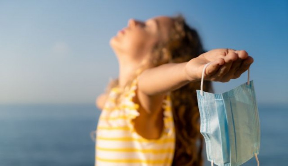 A generic square placeholder image with rounded corners in a figure.