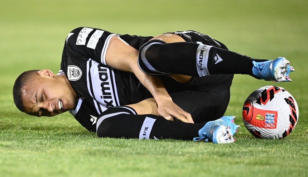 A generic square placeholder image with rounded corners in a figure.