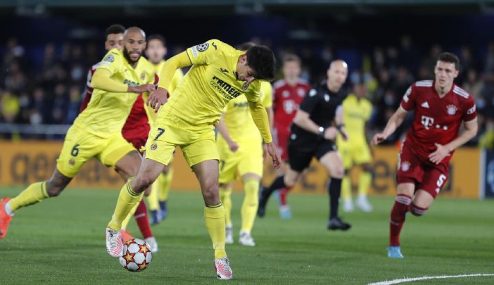 A generic square placeholder image with rounded corners in a figure.