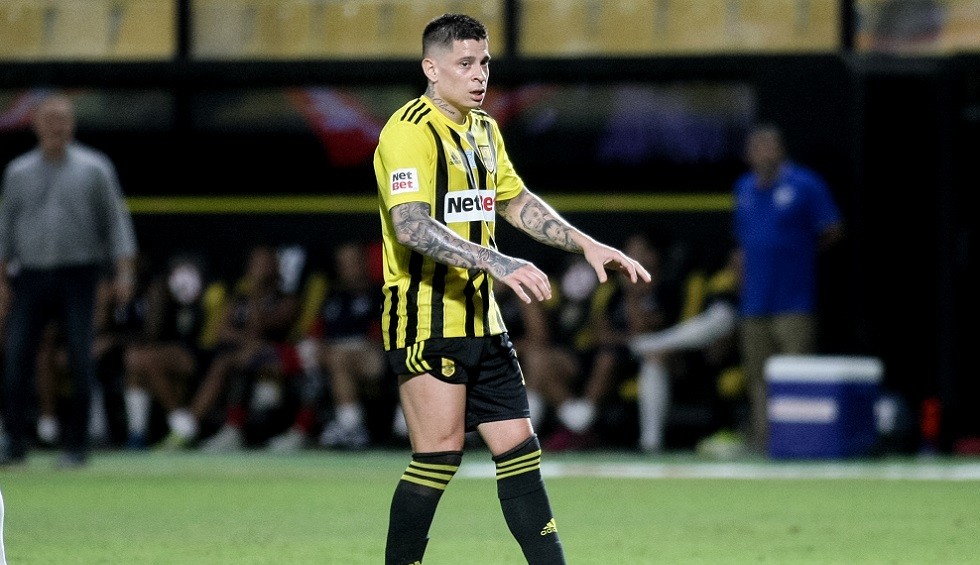 A generic square placeholder image with rounded corners in a figure.