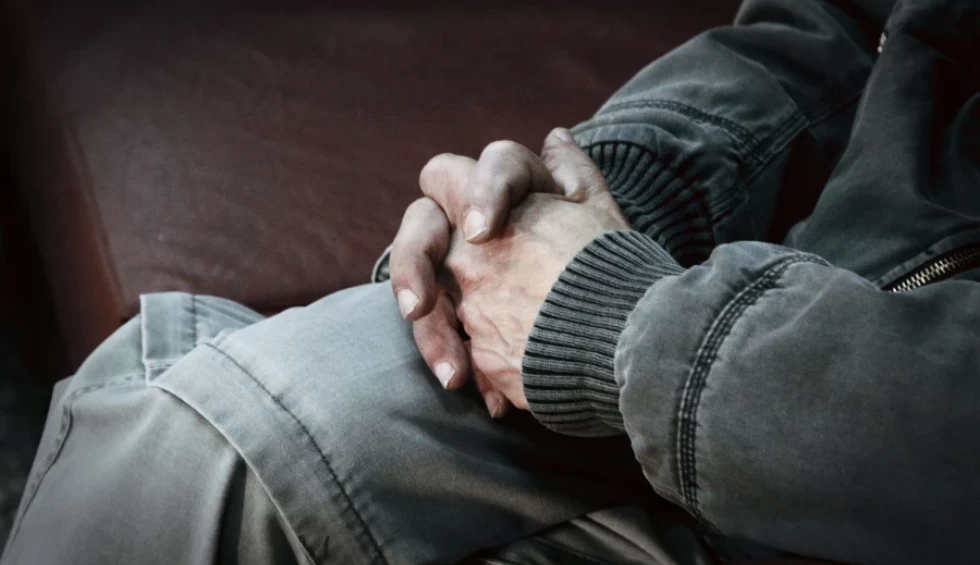 A generic square placeholder image with rounded corners in a figure.