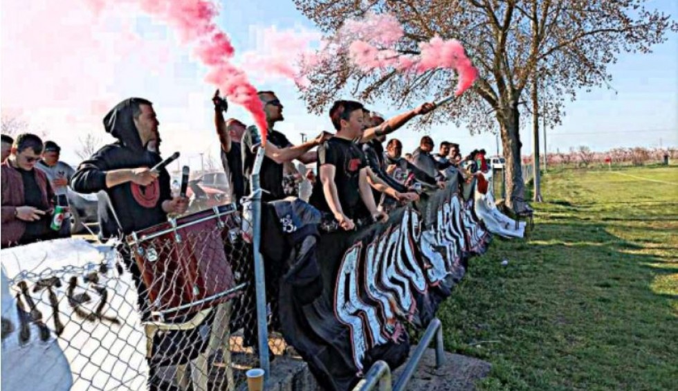 A generic square placeholder image with rounded corners in a figure.