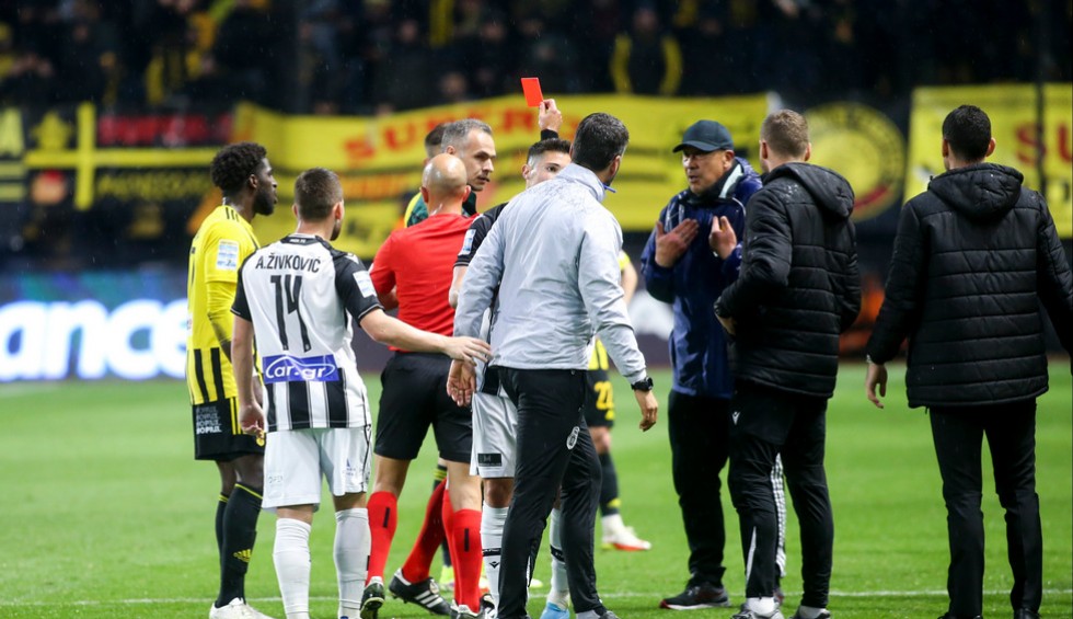 A generic square placeholder image with rounded corners in a figure.