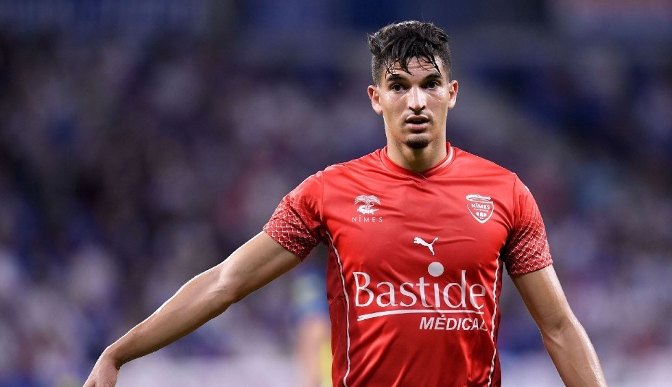 A generic square placeholder image with rounded corners in a figure.