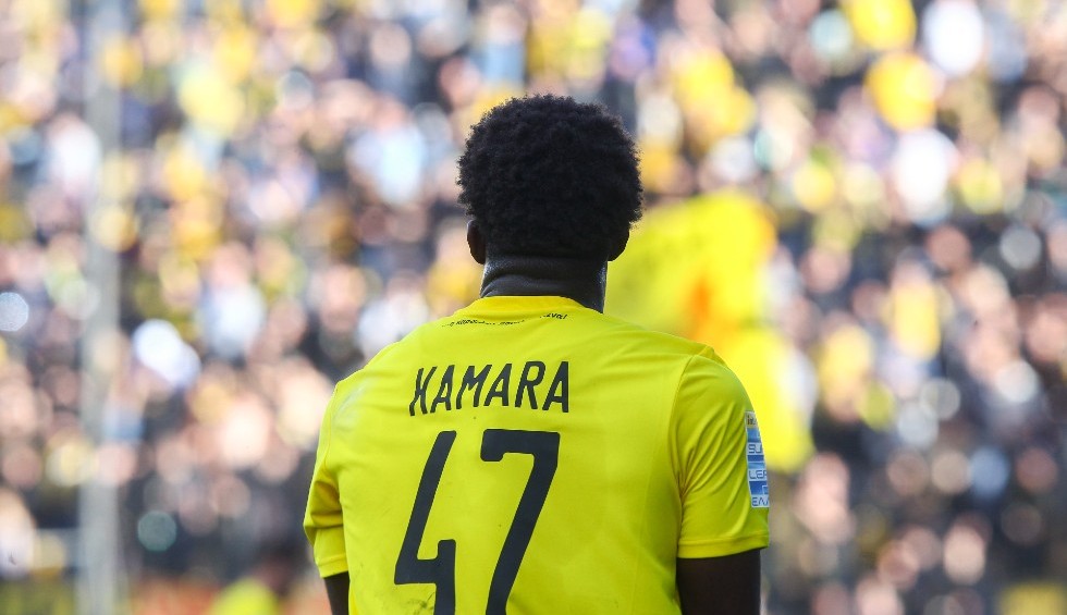 A generic square placeholder image with rounded corners in a figure.