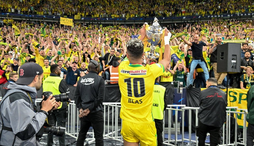 «Μεθυσμένη πολιτεία» η Ναντ