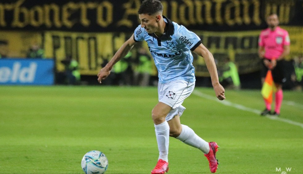 A generic square placeholder image with rounded corners in a figure.