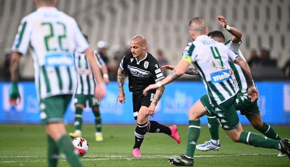 A generic square placeholder image with rounded corners in a figure.