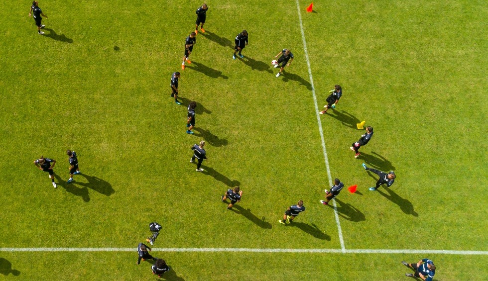 A generic square placeholder image with rounded corners in a figure.