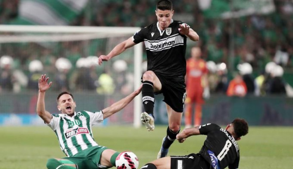 A generic square placeholder image with rounded corners in a figure.