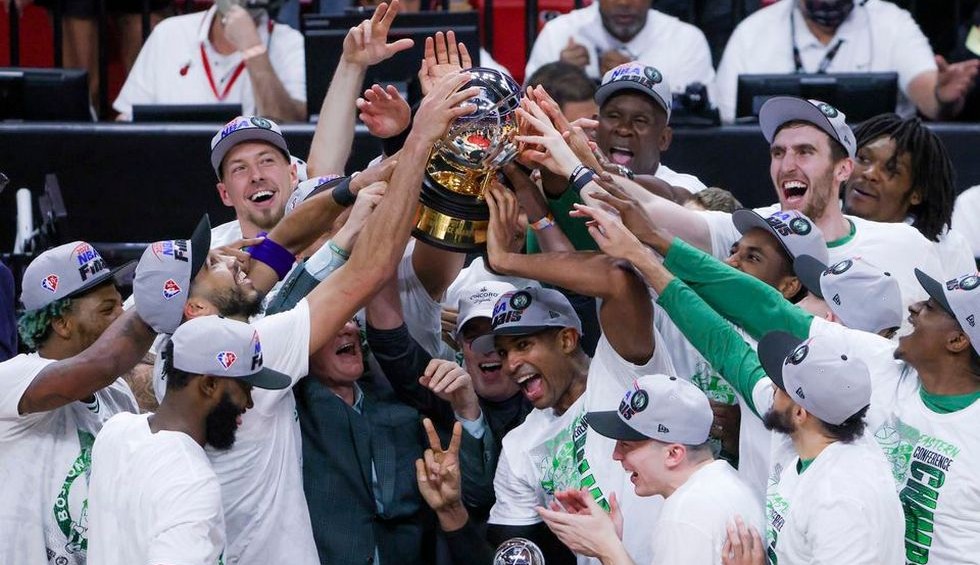 A generic square placeholder image with rounded corners in a figure.