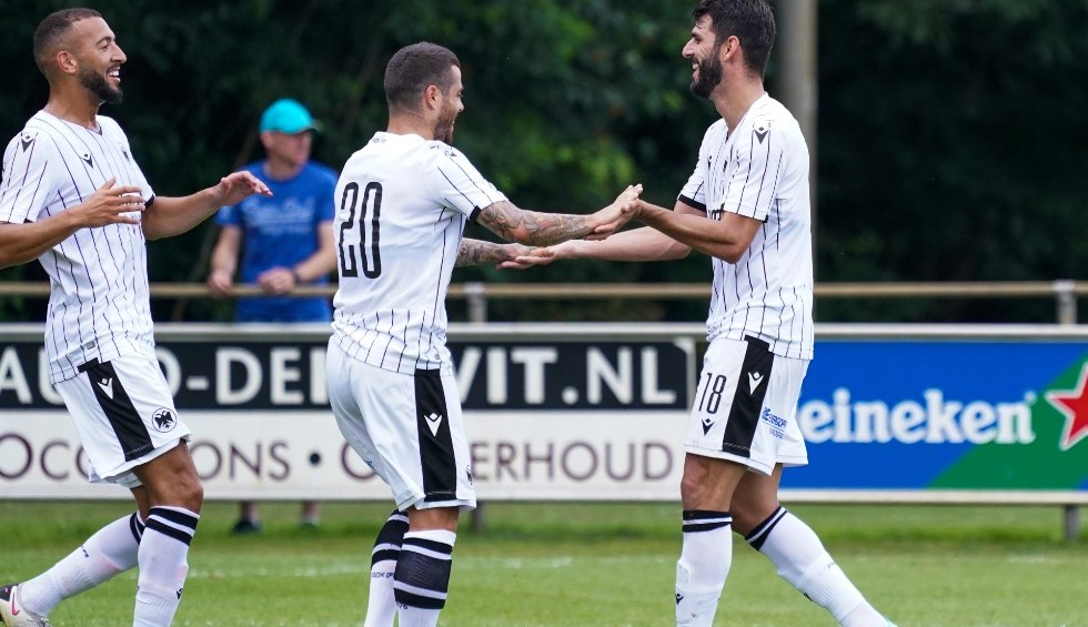 A generic square placeholder image with rounded corners in a figure.