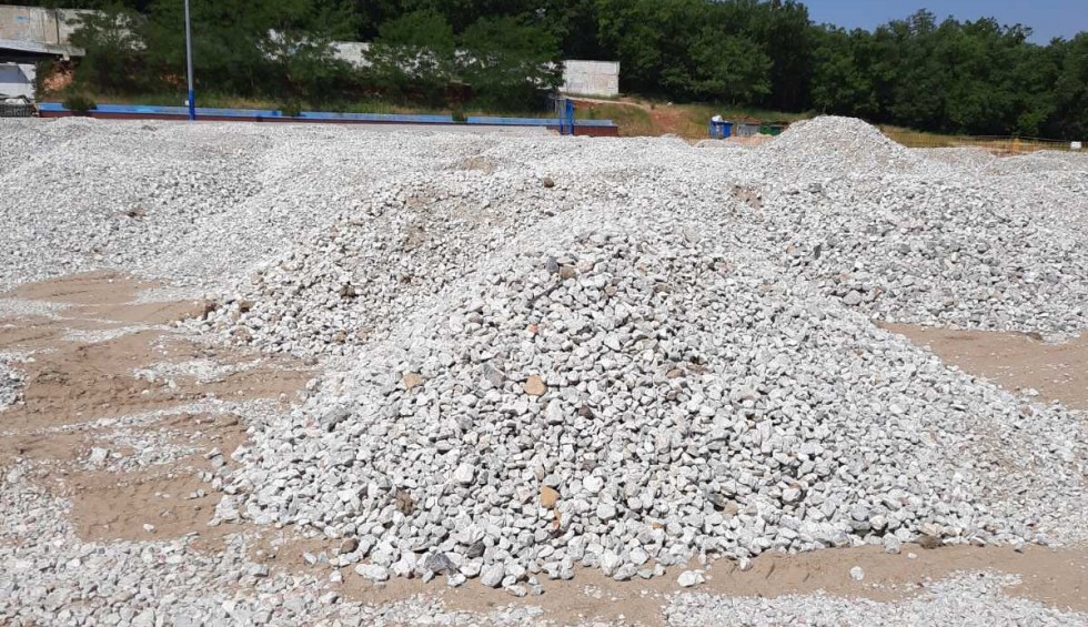 A generic square placeholder image with rounded corners in a figure.