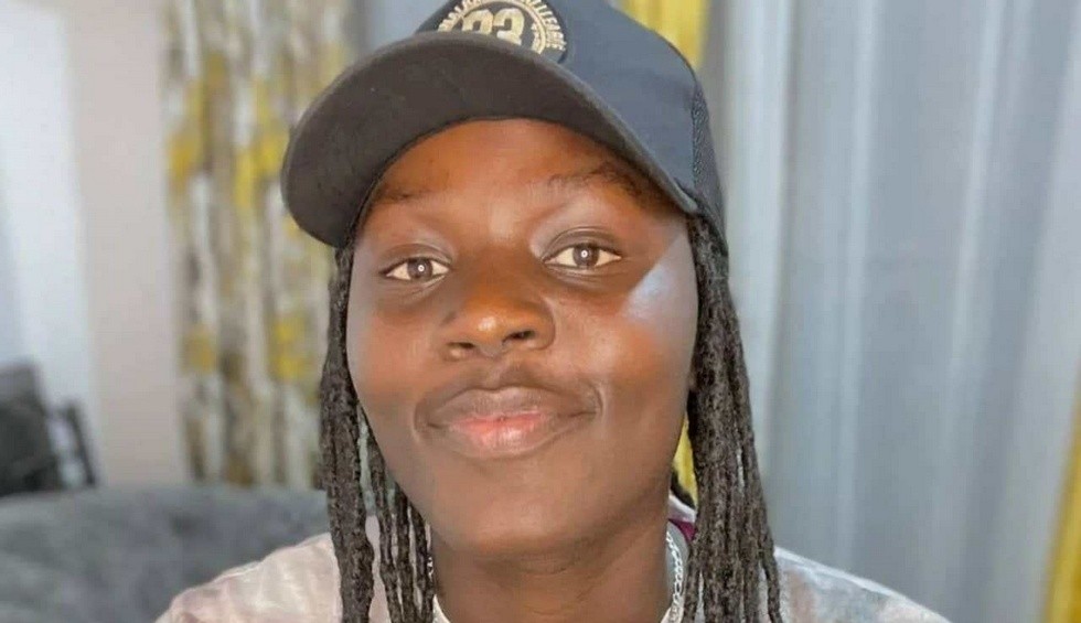 A generic square placeholder image with rounded corners in a figure.