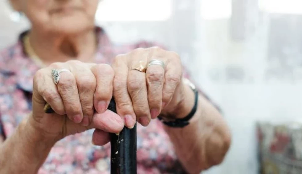 A generic square placeholder image with rounded corners in a figure.