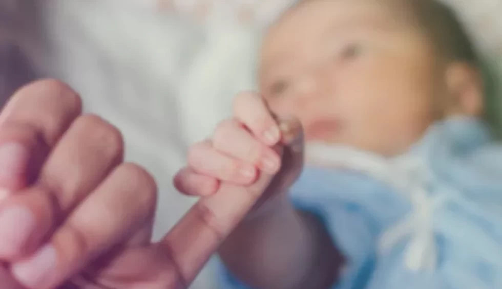 A generic square placeholder image with rounded corners in a figure.