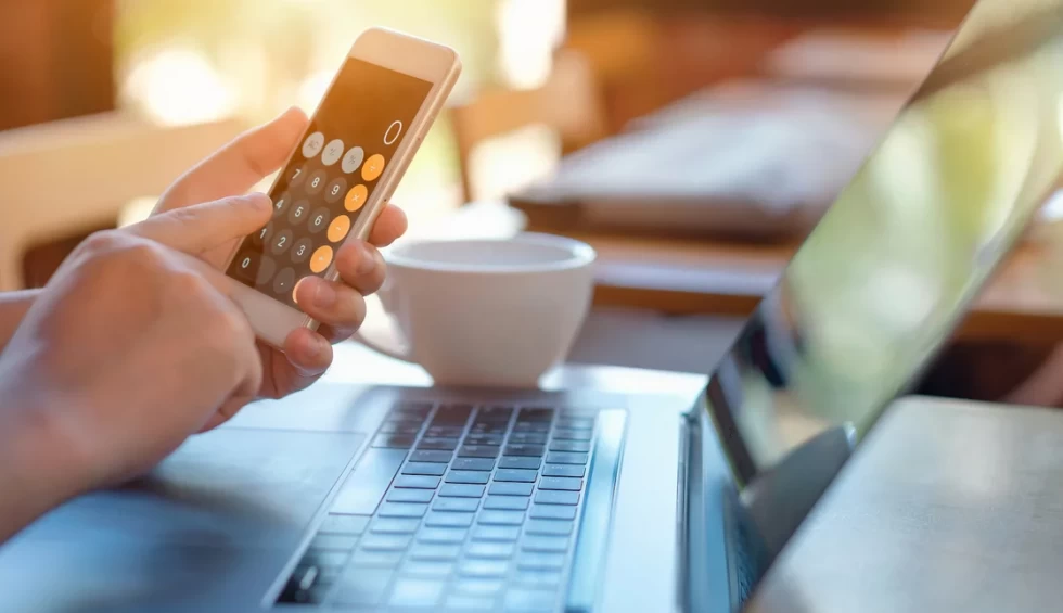 A generic square placeholder image with rounded corners in a figure.