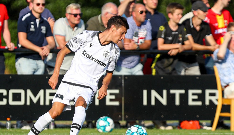 A generic square placeholder image with rounded corners in a figure.