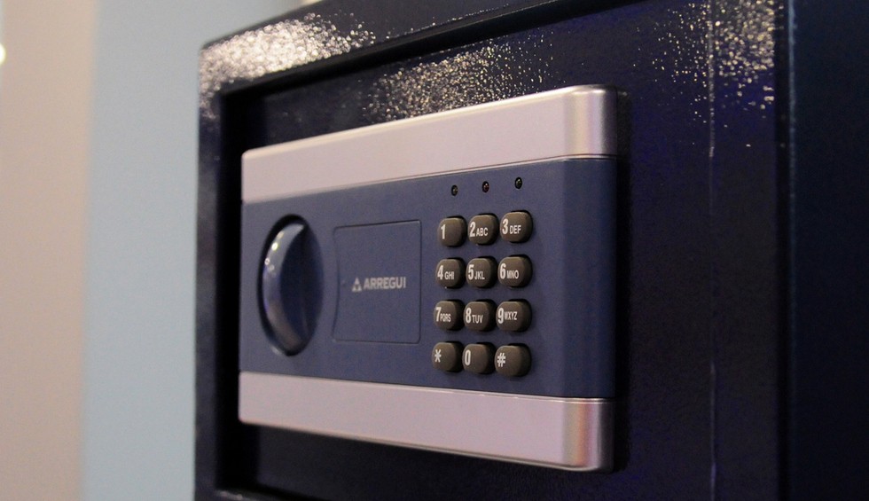 A generic square placeholder image with rounded corners in a figure.