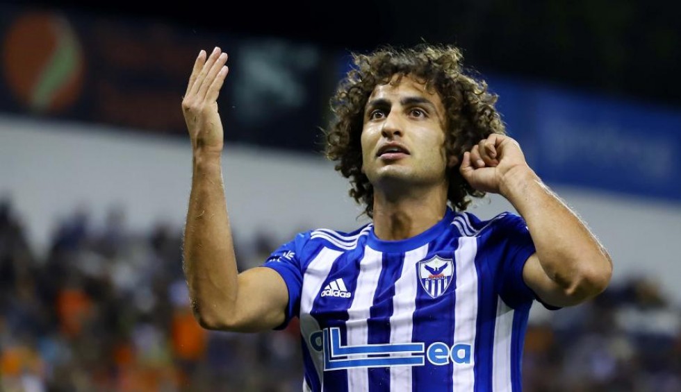 A generic square placeholder image with rounded corners in a figure.