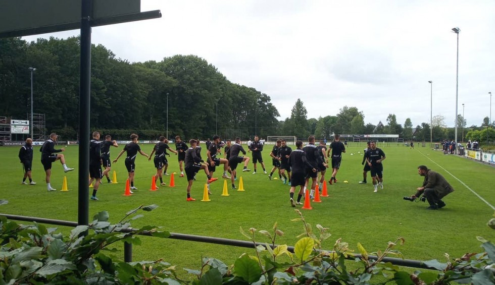 A generic square placeholder image with rounded corners in a figure.