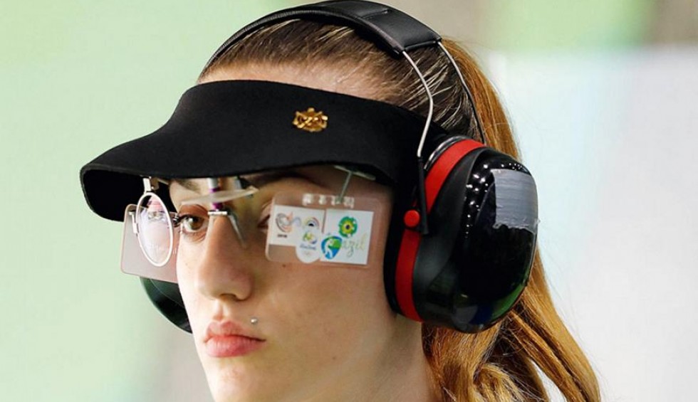 A generic square placeholder image with rounded corners in a figure.