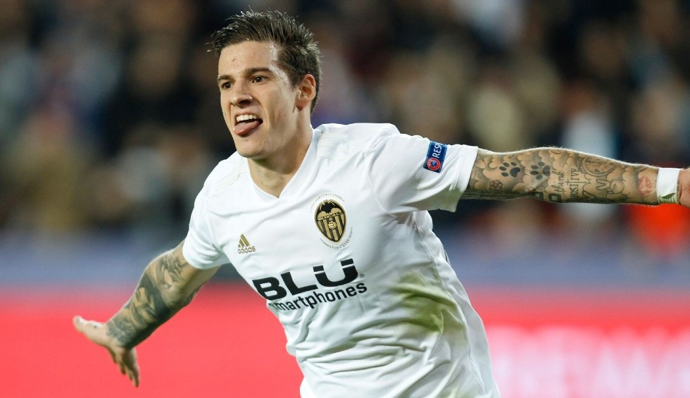 A generic square placeholder image with rounded corners in a figure.