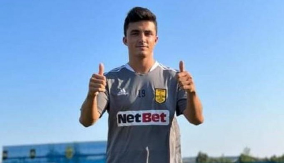 A generic square placeholder image with rounded corners in a figure.