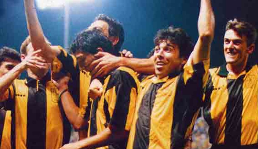 A generic square placeholder image with rounded corners in a figure.