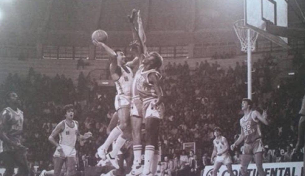 A generic square placeholder image with rounded corners in a figure.