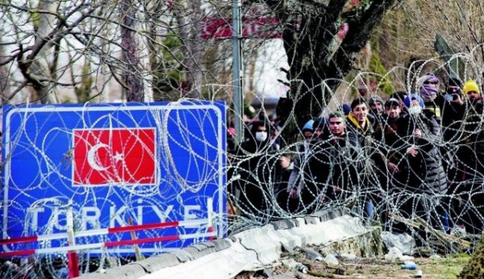 A generic square placeholder image with rounded corners in a figure.