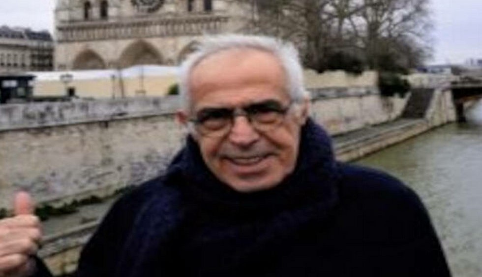 A generic square placeholder image with rounded corners in a figure.