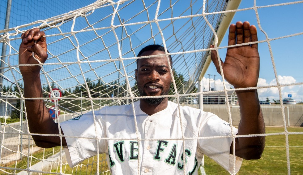 A generic square placeholder image with rounded corners in a figure.