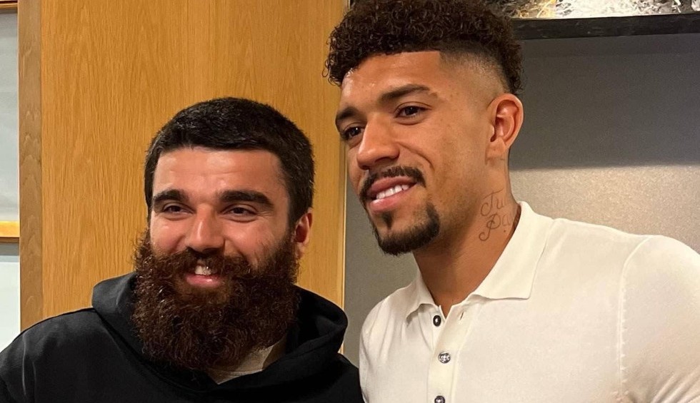 A generic square placeholder image with rounded corners in a figure.