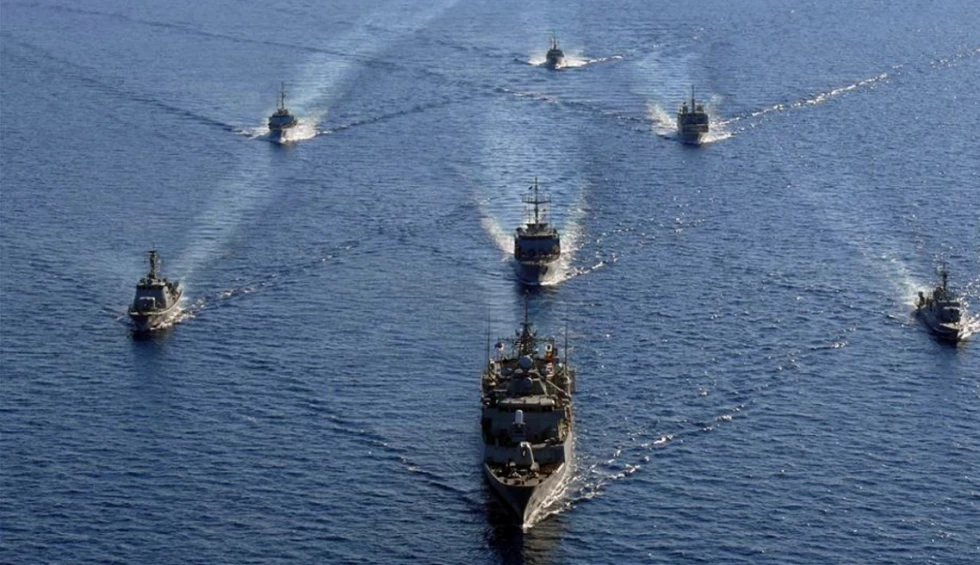 A generic square placeholder image with rounded corners in a figure.