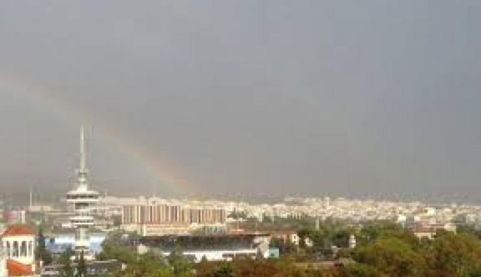 A generic square placeholder image with rounded corners in a figure.