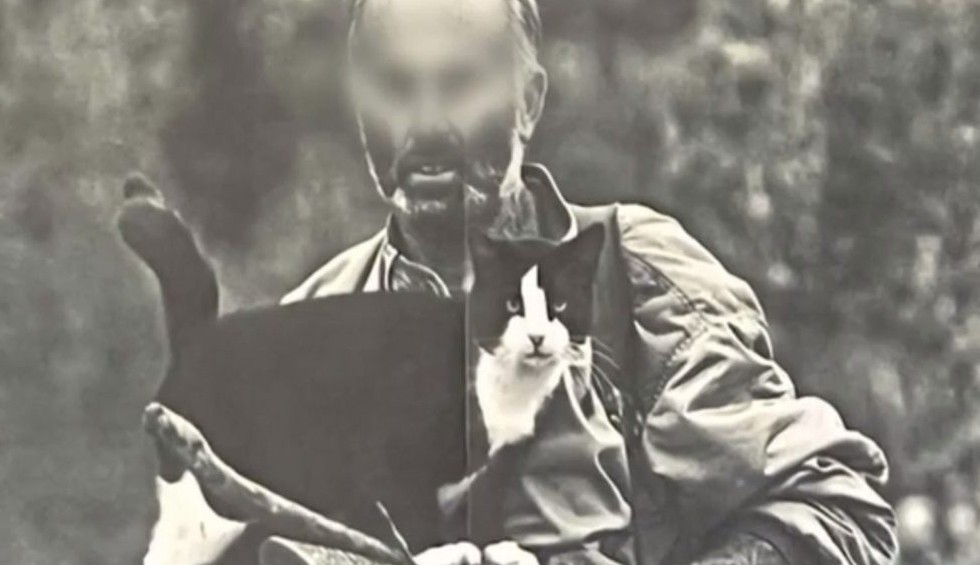 A generic square placeholder image with rounded corners in a figure.