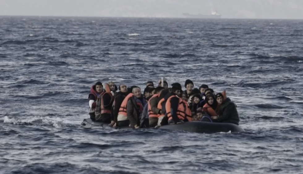 A generic square placeholder image with rounded corners in a figure.