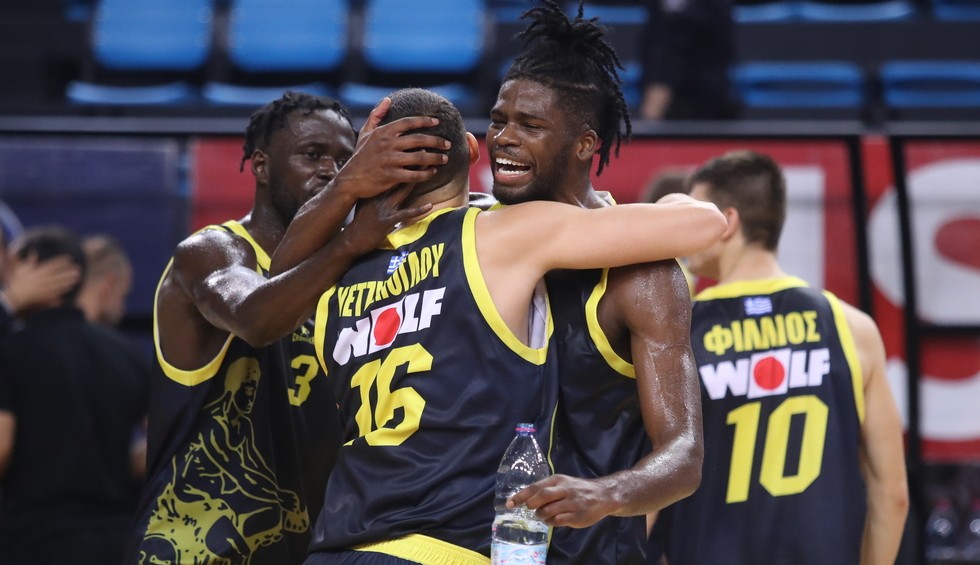 A generic square placeholder image with rounded corners in a figure.